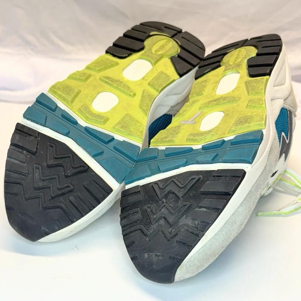 Karhu Aria Suede Athletic Sneakers Men's 6 Women's 8.5 Catcher of the Day